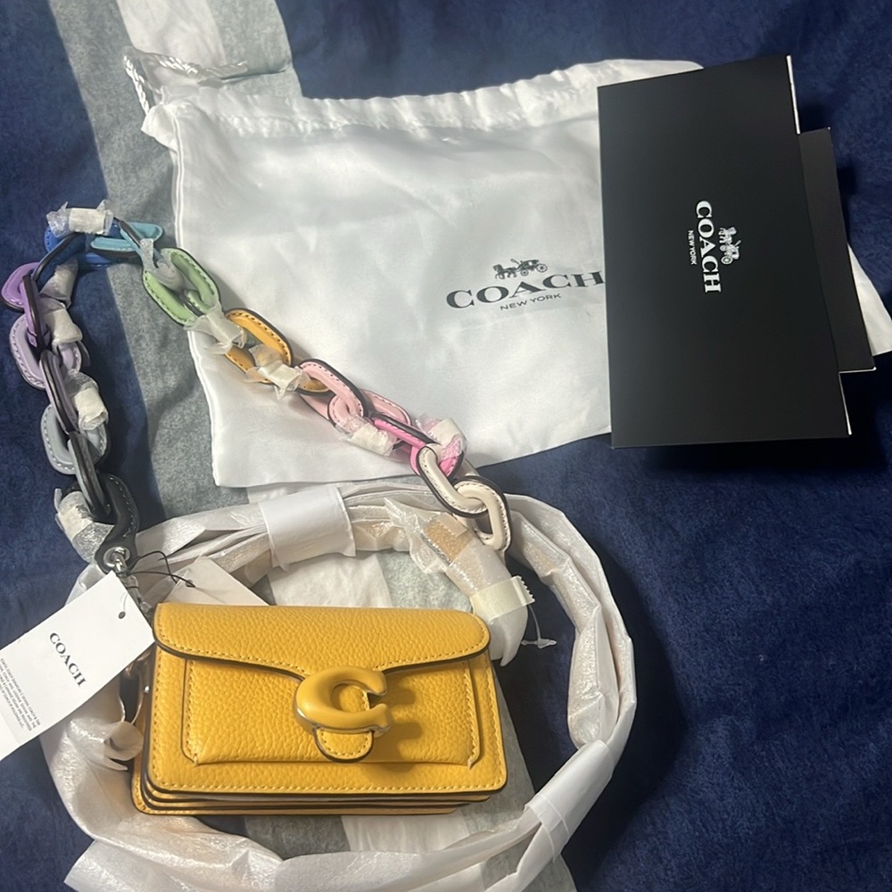 Coach Multi Short Chain Strap Style ID: CT523